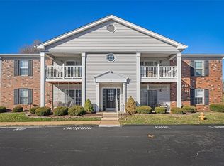 9 Berview Cir APT C, Saint Louis, MO 63129