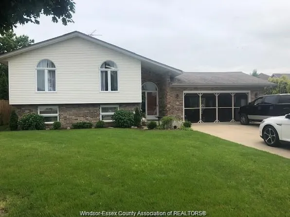 241 Crownridge Blvd, Amherstburg, ON N9V 3W3