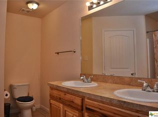 450 Twin Elm Dr, Canyon Lake, TX 78133