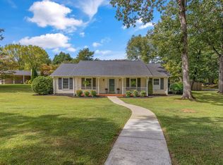 100 Woodstock Ln, Greer, SC 29650