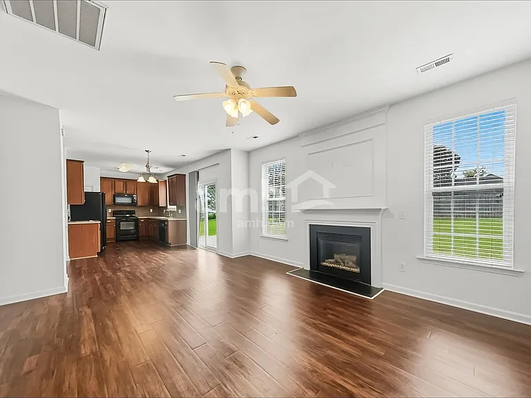 5 Phaeton Ave — Photo 7