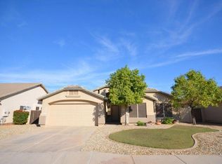 2062 E Smoke Tree Rd, Gilbert, AZ 85296