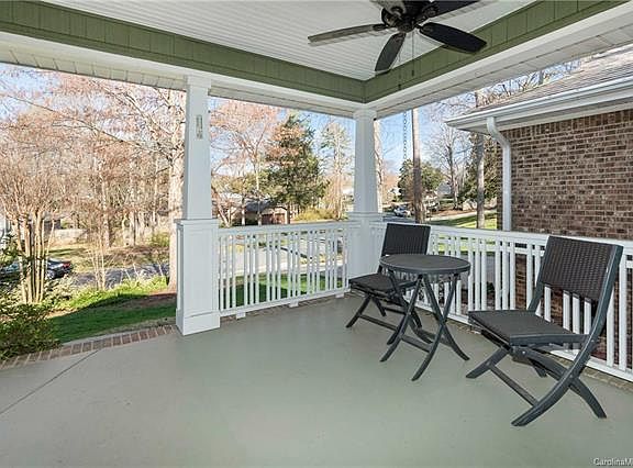 5th image of 6917 Pin Oak Ct