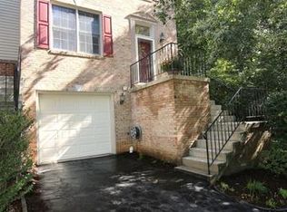 8800 Eagle Rock Ln, Springfield, VA 22153
