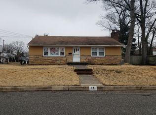 14 4th St, Old Bridge, NJ 08857