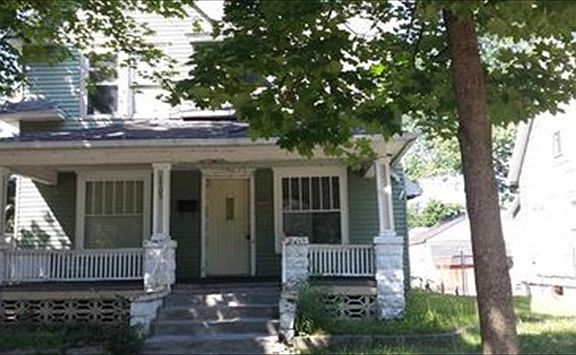 2nd image of 1705 Morton Ave