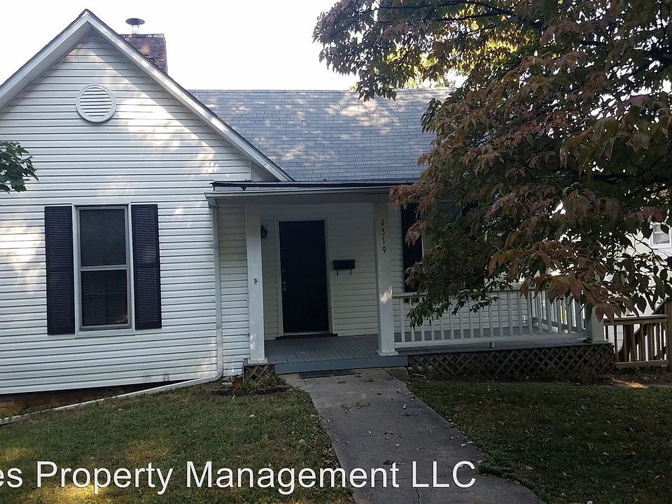 1st image of 1319 Forest Ave