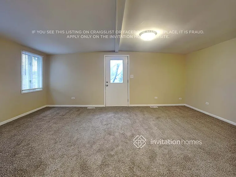 2728 Wesley Ave — Photo 15