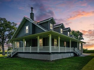 10746 Neon Rd, Maynard, IA 50655