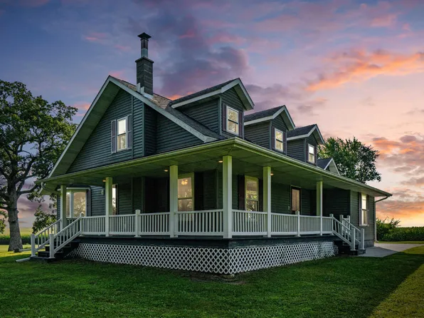 10746 Neon Rd, Maynard, IA 50655