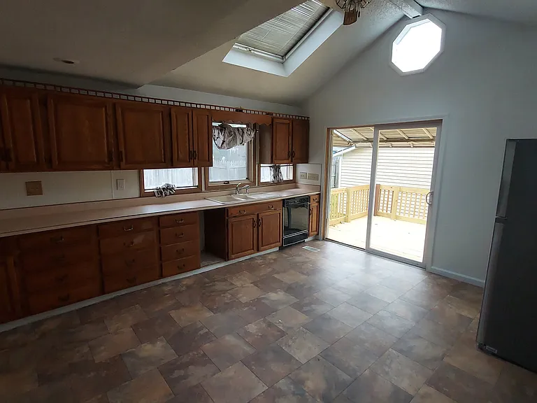 626 Tennessee Ave — Photo 9