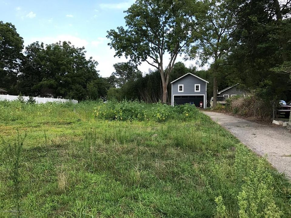 1st image of 190 Central Ave