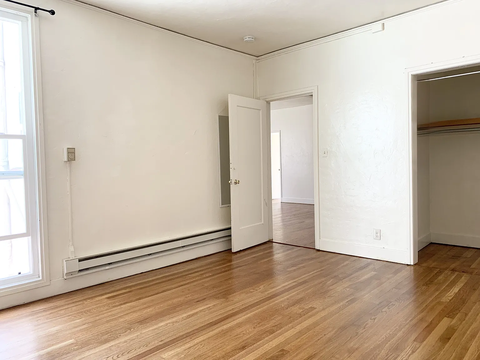 3 bed, 1200 sqft, $4,895 — Photo 4