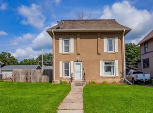 525 6th St, Nevada, IA 50201