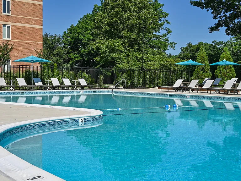 Potomac Towers — Photo 10
