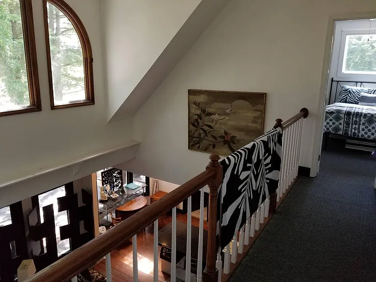 13928 Crest Hill Rd — Photo 8