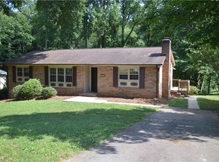 4990 Lochraven Dr, Winston Salem, NC 27104