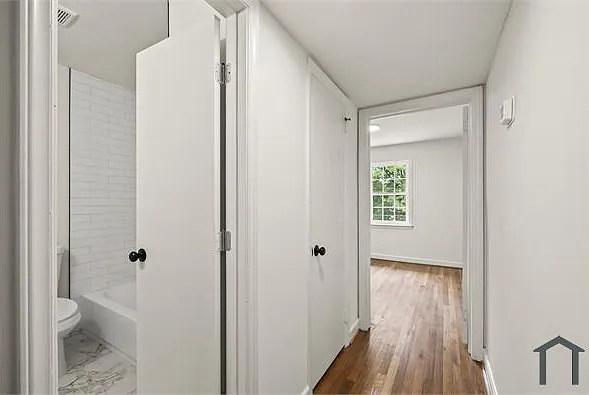 1640 W Northwest Blvd #7 — Photo 3