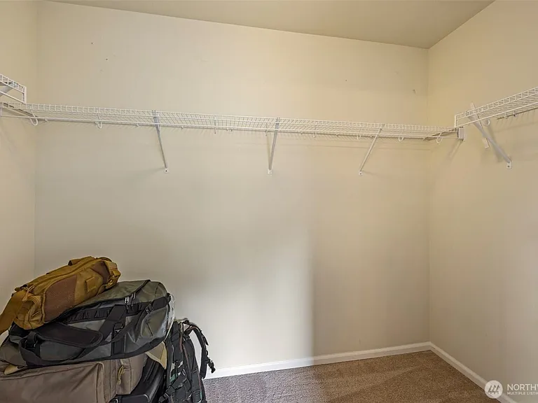 6605 Svea Ct NE — Photo 28