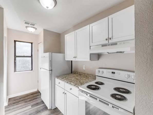 1300 Georgetown Blvd #1312-B