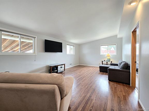 2nd image of 27 Peter Road