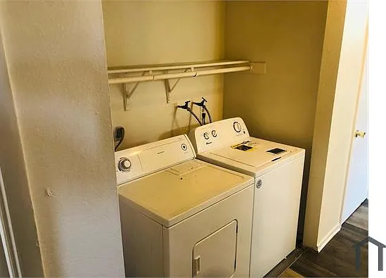 1832 Goldfield St #2 — Photo 4