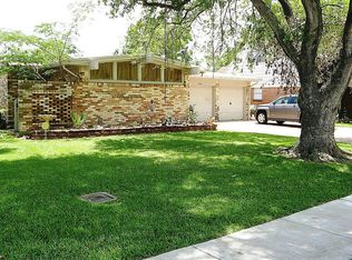 1805 El Mar Ln, Seabrook, TX 77586