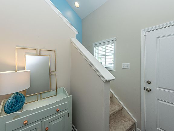 5th image of 1533 Oldenburg Dr