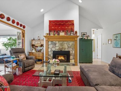 20 Overlook Dr, Beach Lake, PA, 18405