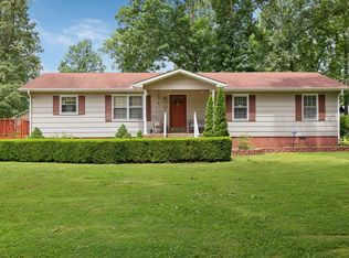 27 Hattie Dr, Fayetteville, TN 37334