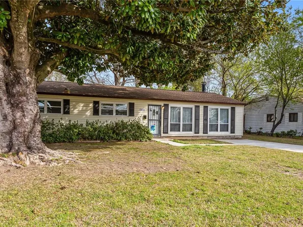 5616 Anthony Rd, Virginia Beach, VA 23455