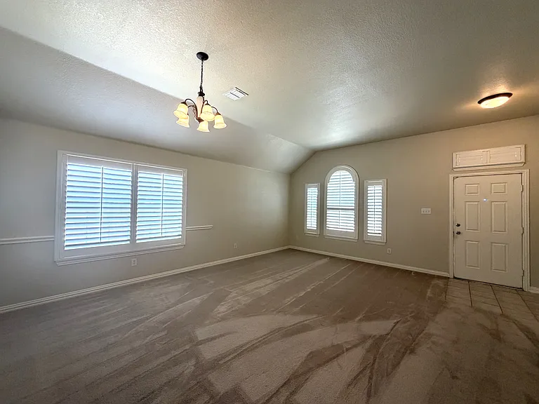 314 Shire Ln — Photo 2
