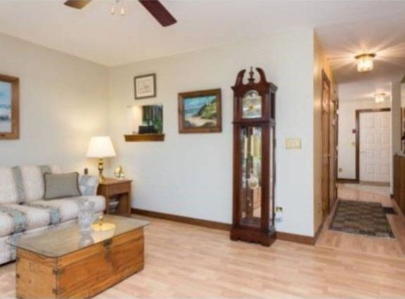5th image of 49 Dunvegan Woods Drive #49