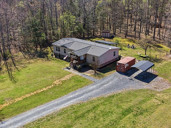3rd image of 174 Turner Ln NE
