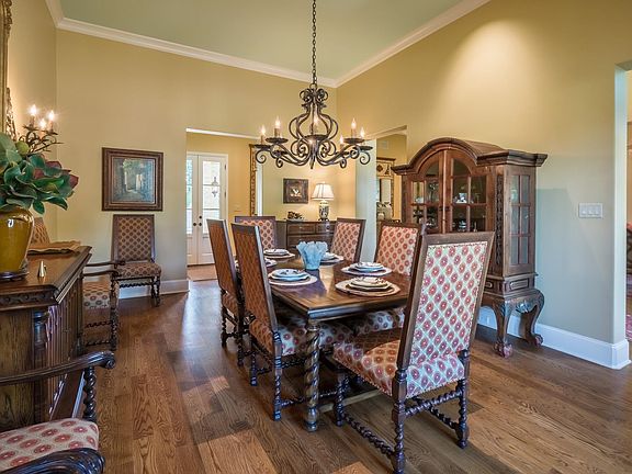 4th image of 2330 Turpins Glen Dr