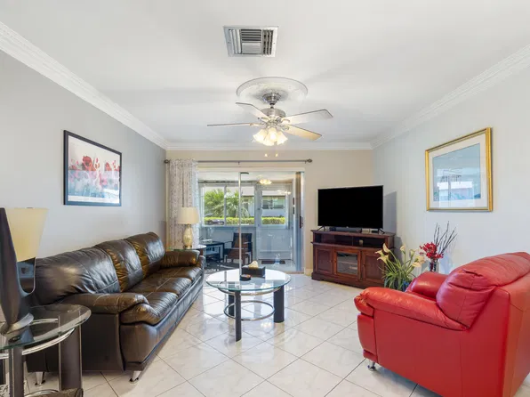 2822 Crosley Drive W #D, West Palm Beach, FL 33415