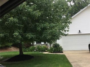 20321 Brookstone Trl, Cleveland, OH 44130