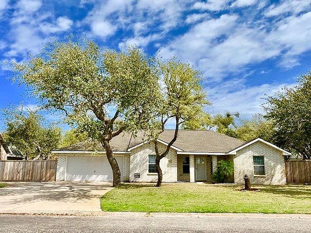 1st image of 103 S Santa Clara Dr