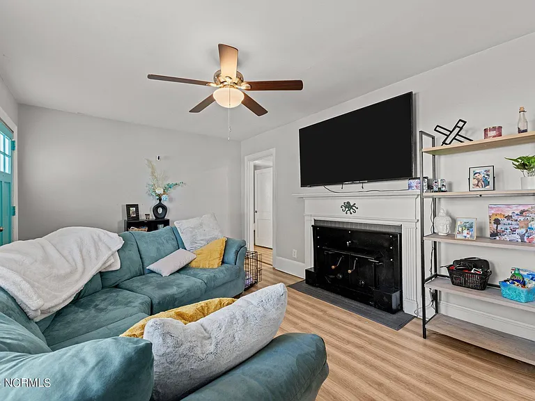 607 Watson Ave — Photo 12