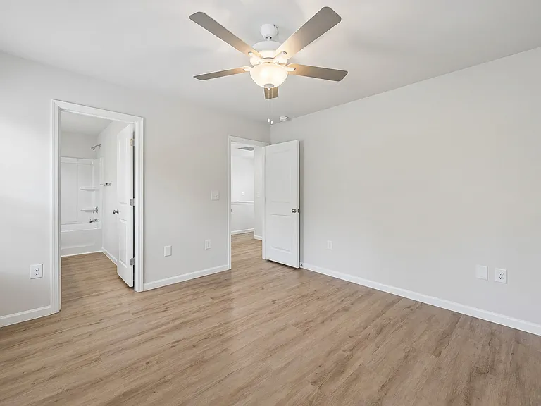 Ivory on Long Creek — Photo 21
