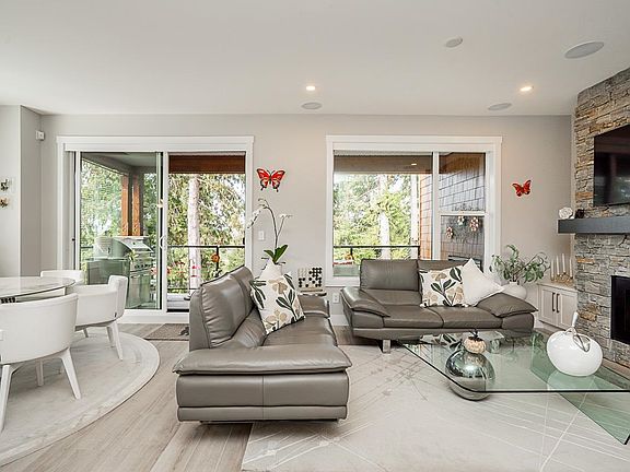 4th image of 3618 150th St #51