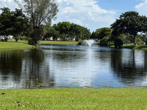 1033 FARNHAM O #1033, Deerfield Beach, FL 33442