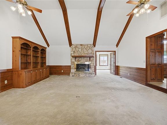 4th image of 1233 Worthington Ln