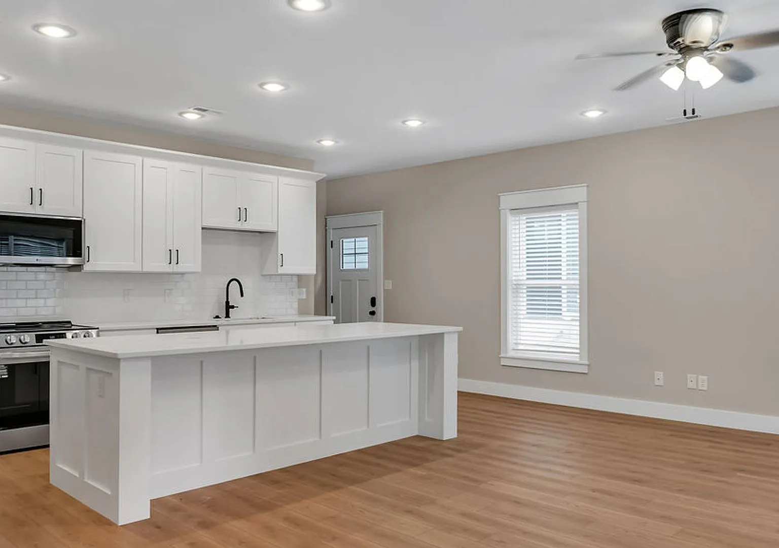 310 North Jefferson St — Photo 2