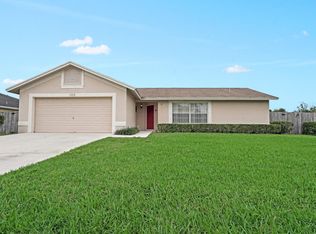 182 Kings Way, Royal Palm Beach, FL 33411