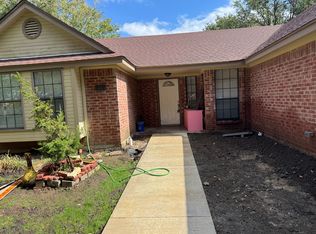 4745 Cornflower Dr, Arlington, TX 76018