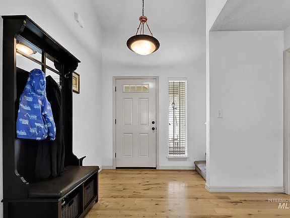 4th image of 4060 W Angelica Dr