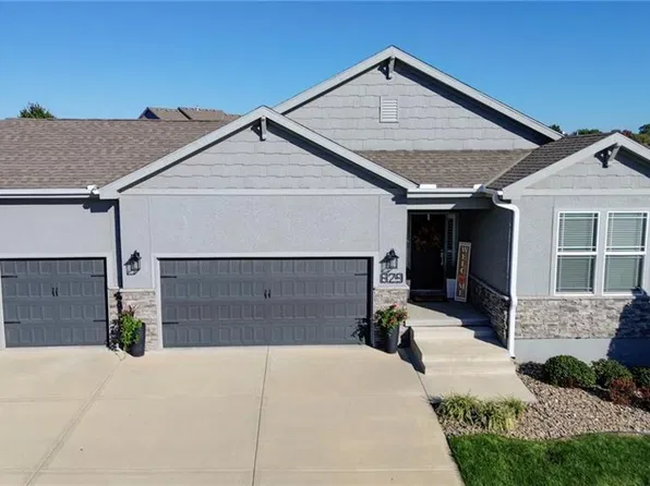 829 SW Haverford Rd, Lees Summit, MO 64081