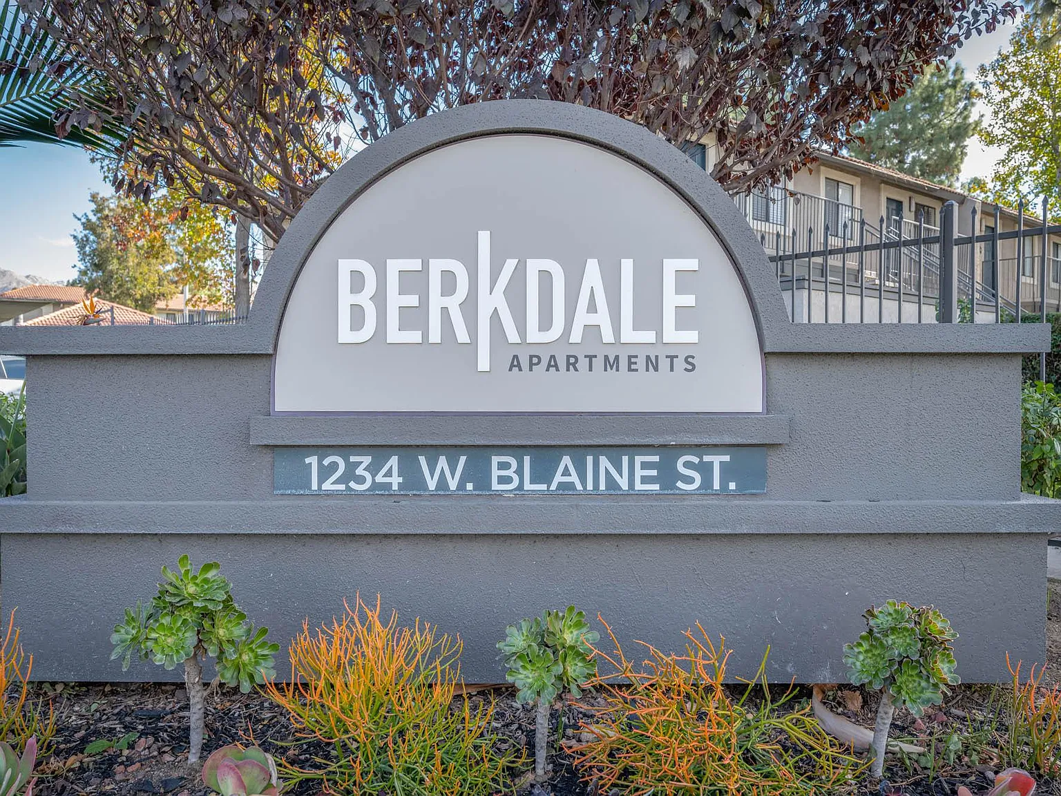 Berkdale Apartments — Photo 1