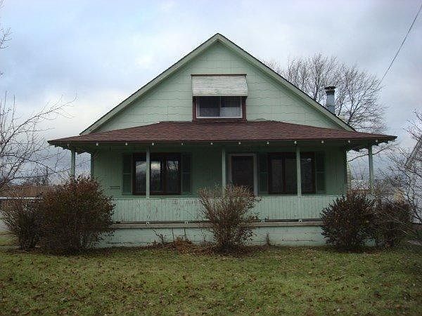 1st image of 47 Ross Ave W